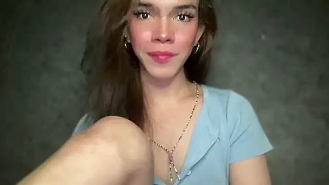 Snapshot of Misselliefayexxx chatting on 21, 12, 2025 Misselliefayexxx online show from 21, 12, 2025