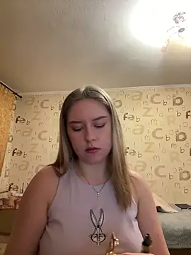 Tomyris yuki online show from 4, 2, 2026