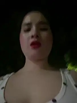 Snapshot of Okleotina chatting on 15, 9, 2025 Okleotina online show from 15, 9, 2025