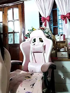 Snapshot of Okleotina chatting on 5, 10, 2025 Okleotina online show from 5, 10, 2025