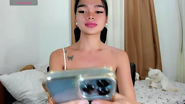 kendall petite18 online show from 9, 7, 2026