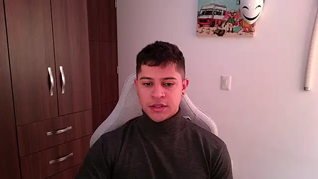 domsantiago  online show from 20, 10, 2025