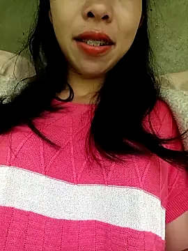 Snapshot of emaame68 chatting on 7, 10, 2025 emaame68 online show from 7, 10, 2025
