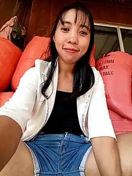 Snapshot of emaame68 chatting on 10, 10, 2025 emaame68 online show from 10, 10, 2025
