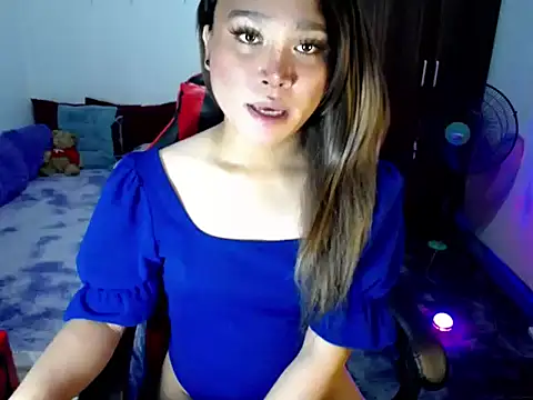 Urassiansweetcummer online show from 10, 3, 2026