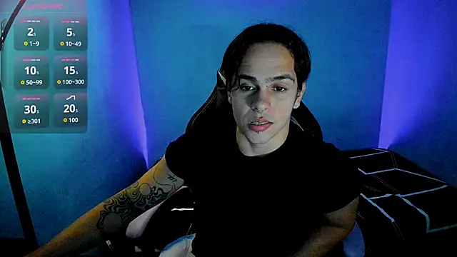 Snapshot of Maximiliano_scoott__ chatting on 10, 9, 2025 Maximiliano scoott online show from 10, 9, 2025