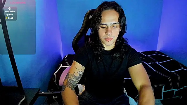 Snapshot of Maximiliano_scoott__ chatting on 17, 9, 2025 Maximiliano scoott online show from 17, 9, 2025