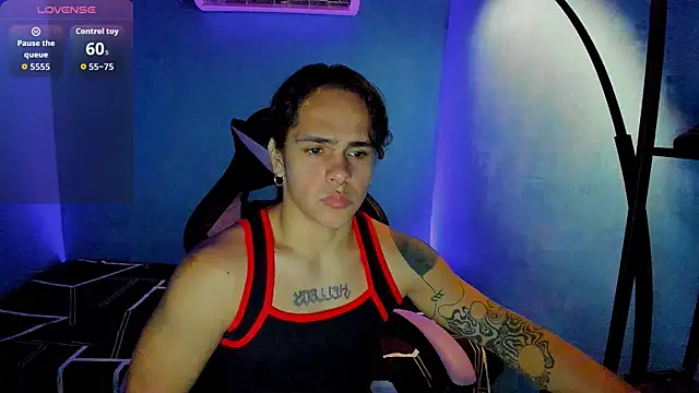 Snapshot of Maximiliano_scoott__ chatting on 27, 9, 2025 Maximiliano scoott online show from 27, 9, 2025