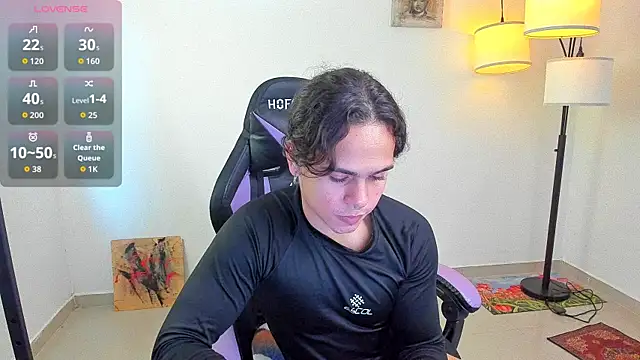 Snapshot of Maximiliano_scoott__ chatting on 30, 10, 2025 Maximiliano scoott online show from 30, 10, 2025