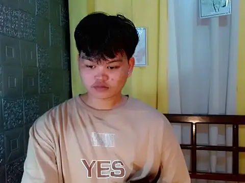 Reynelcock online show from 10, 11, 2025