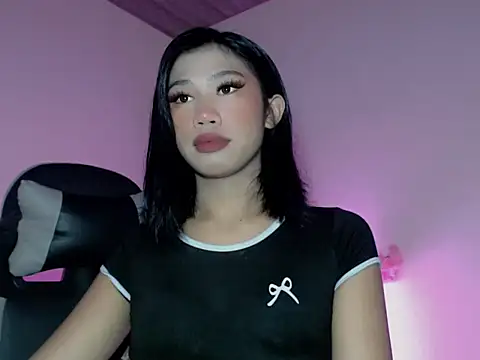 Snapshot of Maxine_Sucks chatting on 17, 10, 2025 Maxine Sucks online show from 17, 10, 2025