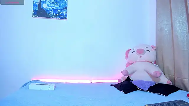 Shophie thoopson online show from 5, 4, 2026