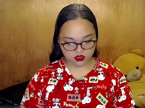  Lylia online show from 3, 11, 2025