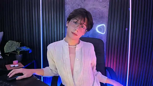 luixdust  online show from 13, 11, 2025