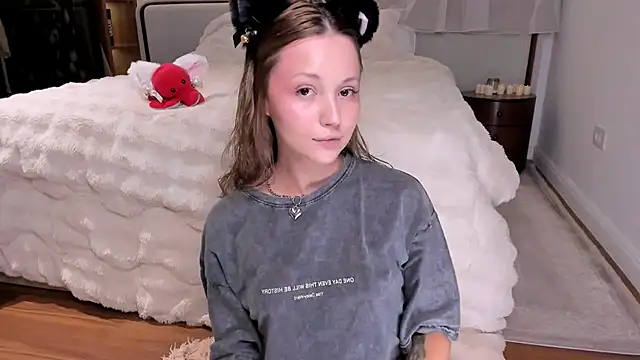 peach vibes online show from 2, 11, 2025