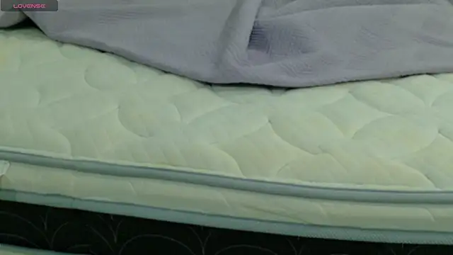 BeccaReedd online show from 14, 10, 2025