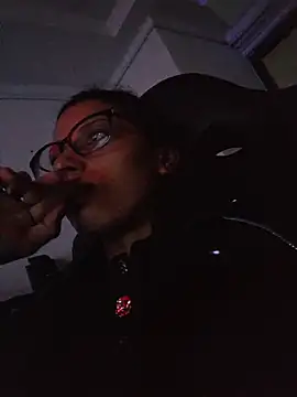 BeccaReedd online show from 25, 11, 2025