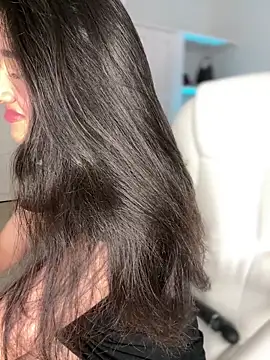 Snapshot of julieta_jhonss chatting on 28, 2, 2026 julieta jhonss online show from 28, 2, 2026