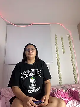 Velma star online show from 2, 4, 2026