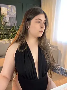 Snapshot of Lovely_Waifu chatting on 23, 5, 2026 Lovely Waifu online show from 23, 5, 2026
