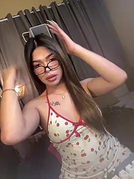 Snapshot of Nyxie_luxx chatting on 29, 6, 2026 Nyxie luxx online show from 29, 6, 2026