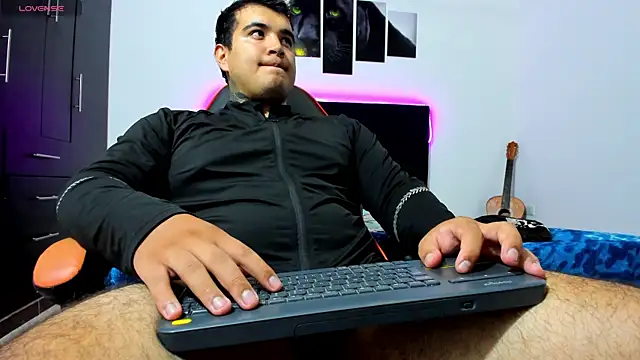 Snapshot of thiago__cp01 chatting on 23, 7, 2026 thiago cp01 online show from 23, 7, 2026