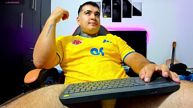 Snapshot of thiago__cp01 chatting on 27, 7, 2026 thiago cp01 online show from 27, 7, 2026