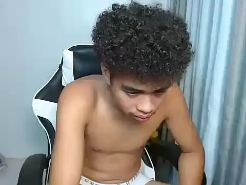 curlyasian njxx online show from 9, 4, 2026