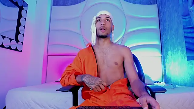 Thiagoferreti online show from 5, 12, 2025