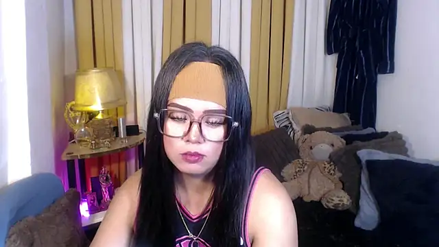 Snapshot of YourSweet-mich chatting on 24, 5, 2026 YourSweet-mich online show from 24, 5, 2026