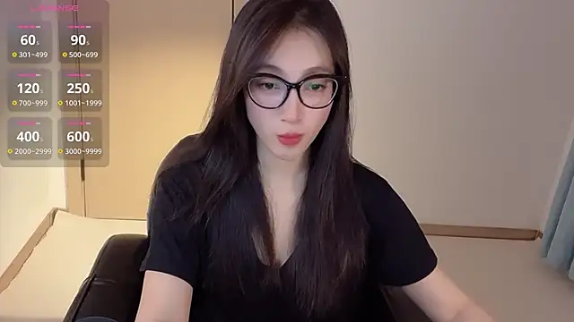 Snapshot of Seraphina-se chatting on 15, 10, 2025 Seraphina-se online show from 15, 10, 2025