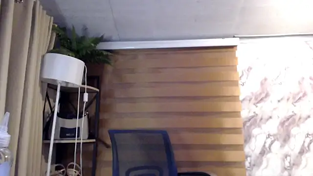 yuminasaixx online show from 9, 4, 2026