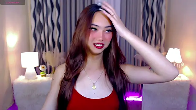 Kiah Wyatt online show from 31, 10, 2025