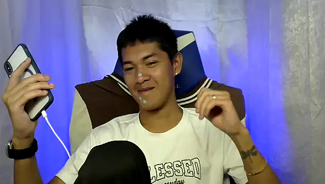 Snapshot of riks_tyler chatting on 13, 10, 2025 riks tyler online show from 13, 10, 2025