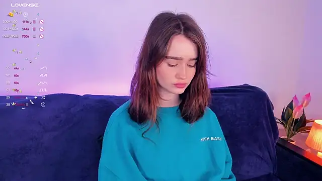 lovelyalivia online show from 5, 10, 2025