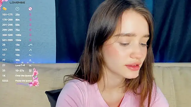 lovelyalivia online show from 13, 2, 2026