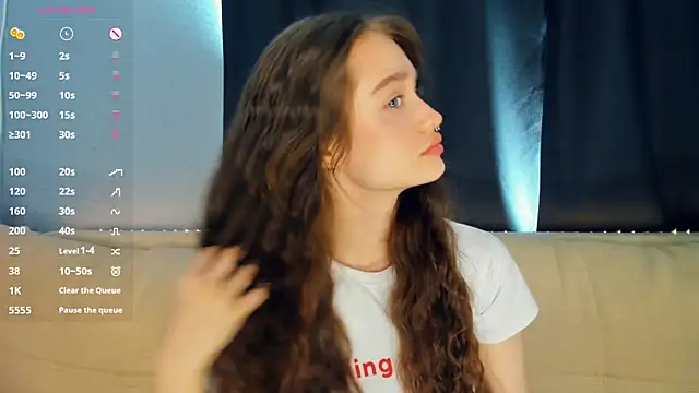 lovelyalivia online show from 1, 4, 2026