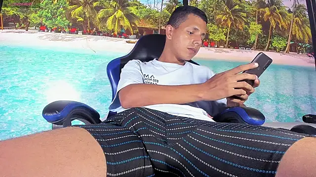 Snapshot of BigMonstercoks69 chatting on 2, 3, 2026 BigMonstercoks69 online show from 2, 3, 2026