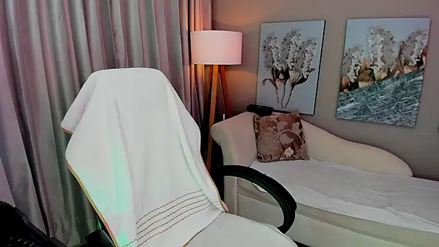priyarose online show from 8, 9, 2025