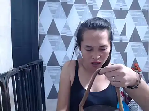 Wiynwyn Delamerced1989 online show from 23, 2, 2026