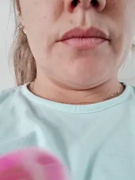 Snapshot of cameron_06 chatting on 11, 11, 2025 cameron 06 online show from 11, 11, 2025