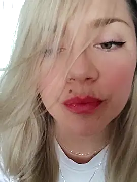 Snapshot of cameron_06 chatting on 27, 11, 2025 cameron 06 online show from 27, 11, 2025