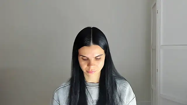 Amelisweett online show from 4, 10, 2025