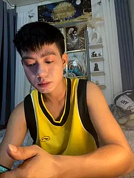 xshyboyx online show from 4, 10, 2025