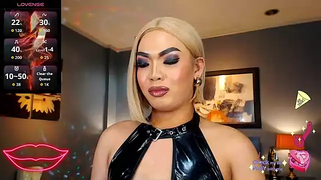 Snapshot of FridaHumphrey chatting on 14, 9, 2025 FridaHumphrey online show from 14, 9, 2025