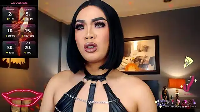 Snapshot of FridaHumphrey chatting on 20, 9, 2025 FridaHumphrey online show from 20, 9, 2025