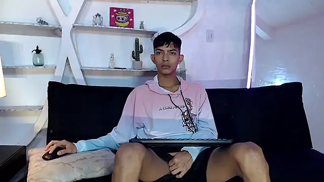 PRETTY SEX1 online show from 31, 10, 2025