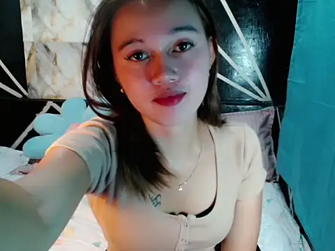 urgirl mikah online show from 4, 12, 2025