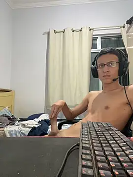 Snapshot of safadezanunes2 chatting on 19, 3, 2026 safadezanunes2 online show from 19, 3, 2026