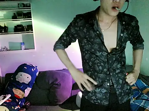 boyhigh1997 online show from 17, 2, 2026